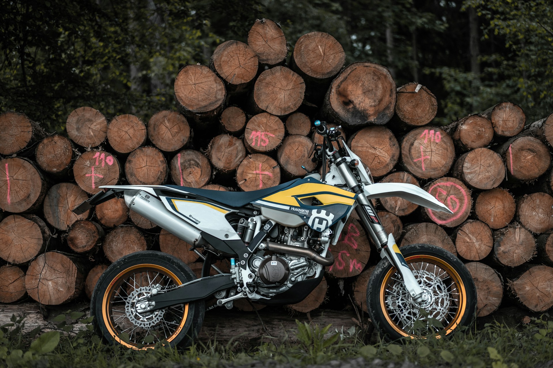 Bike Husqvarna motorcycles in Boston